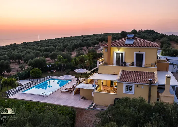 Villa Ktima Kika - Private Pool Escape & Tranquility Kyparissia